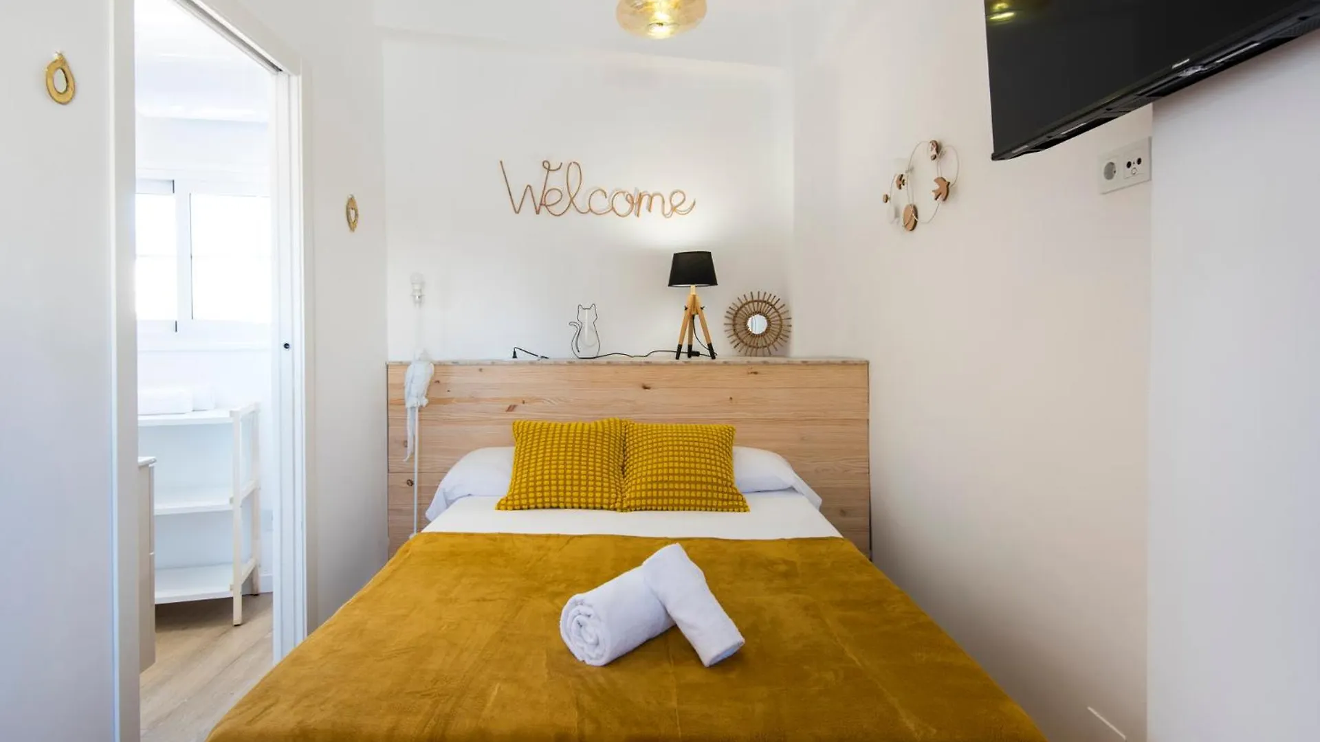 Apartment Malaga Tour Museums Constitucion Square