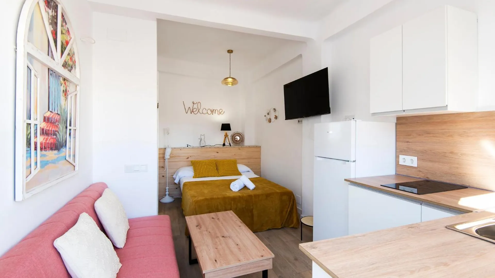 Apartment Malaga Tour Museums Constitucion Square