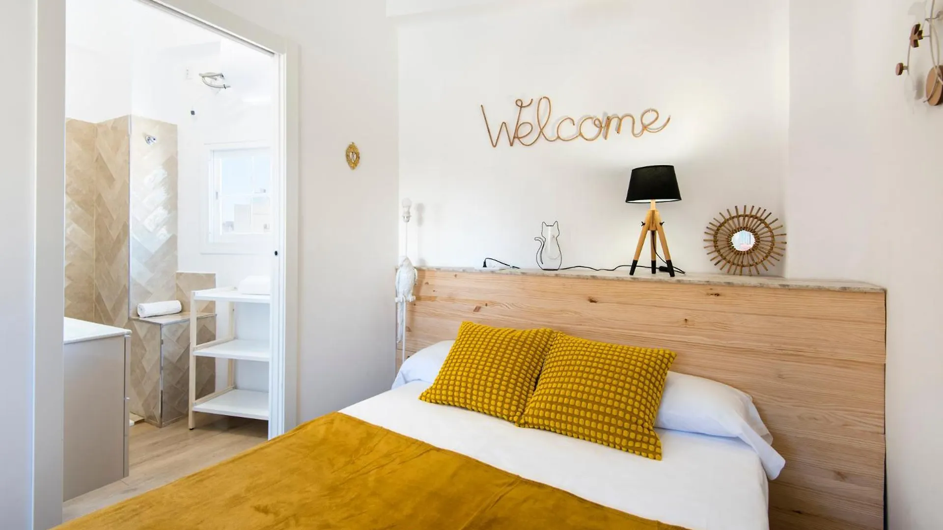 Apartment Malaga Tour Museums Constitucion Square